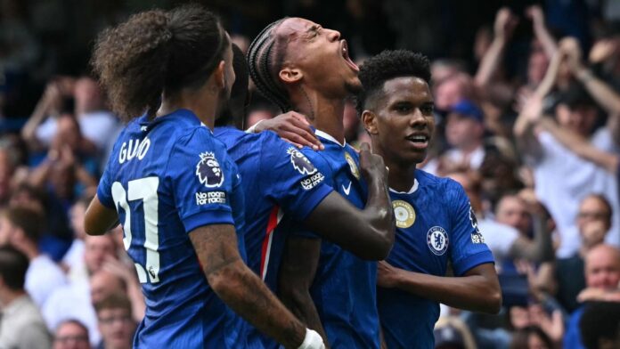 João Pedro marca, e VAR 'salva' Chelsea, que vence o Fulham