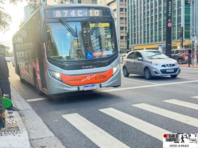Jornal do Ônibus destaca campanha sobre respeito nos coletivos da capital paulista