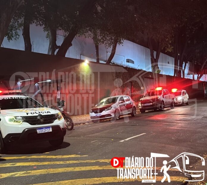 Motorista de ônibus de 73 anos é atropelado e morto pelo próprio veículo em ponto final na zona Sul de São Paulo