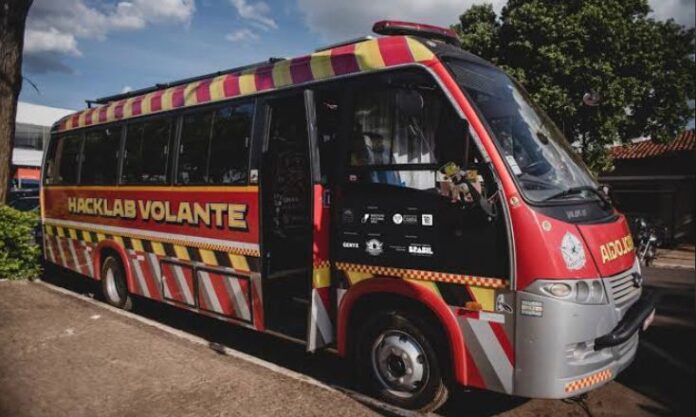 Natal (RN) recebe micro-ônibus que une arte, tecnologia e ciência em projeto itinerante