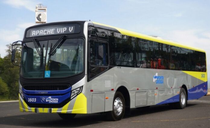 Novos ônibus de Ponta Grossa (PR) passam por vistoria antes de entrarem em operação