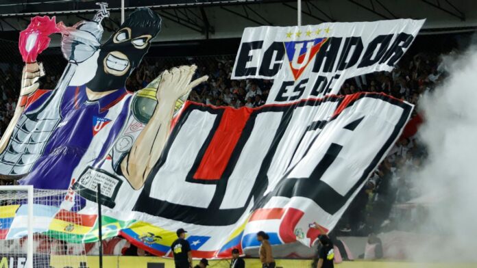 Rival do Botafogo, LDU de Tiago Nunes é 'time camaleão'