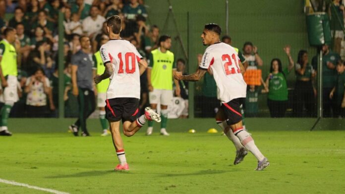 Série B: Goiás perde do Botafogo-SP e desperdiça chance de disparar na ponta