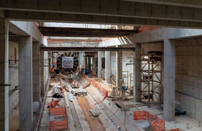 Metrô inicia nova fase de escavações da Linha 2–Verde com descida de roda de corte da tuneladora “Cora Coralina”