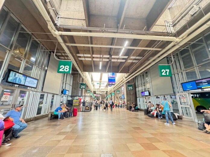 Na era digital, vender passagem é fácil. Difícil é segurar o contrato em pé