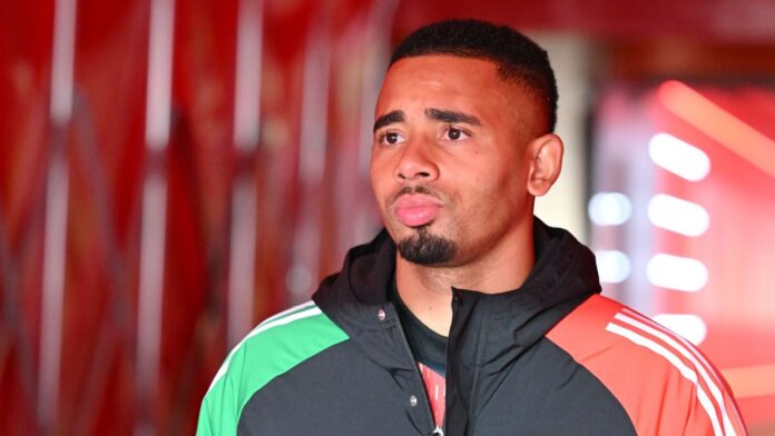 Arsenal deixa Gabriel Jesus fora da Champions; garoto de 15 anos é inscrito