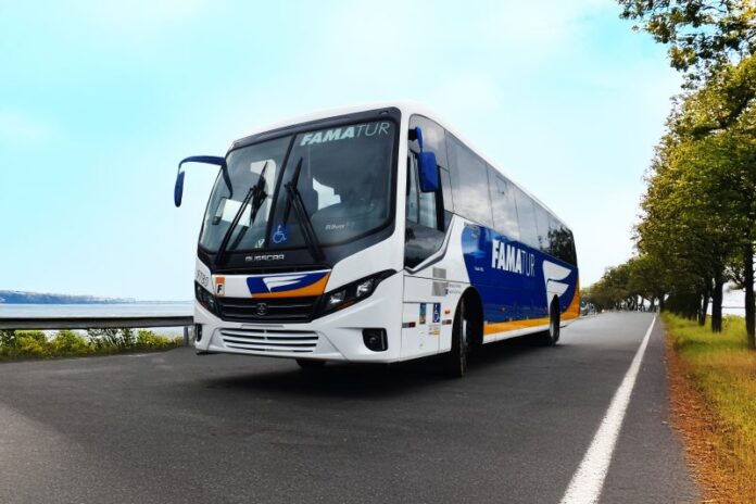 BUSSCAR e Banco Luso Brasileiro participam do Encontro de Fretamento 2025