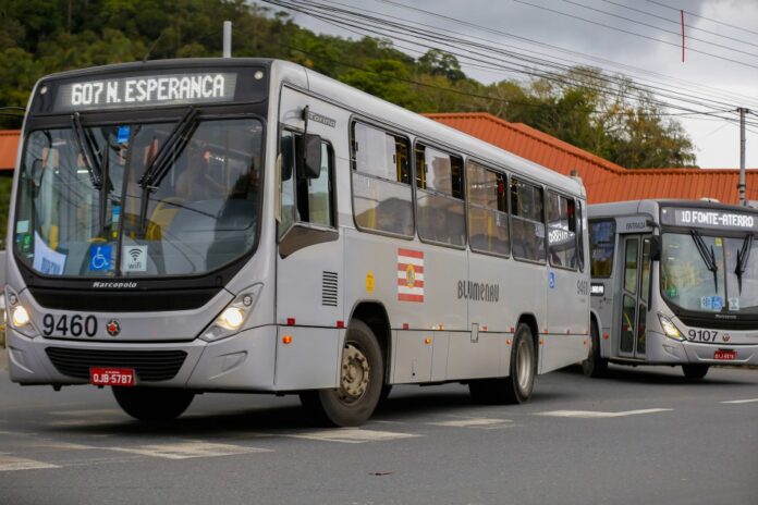 Blumenau (SC) terá tarifa única de seis horas no transporte Blumenau (SC) terá tarifa única de seis horas no transporte coletivo aos domingos e feriados