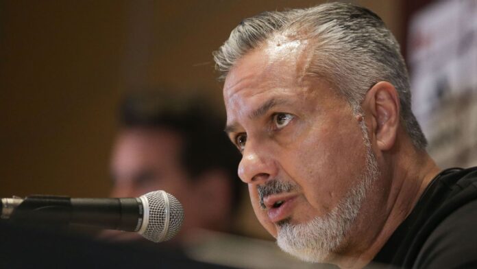 Boto cobra CBF rígida em calotes e alfineta clubes: 'Não pagam'