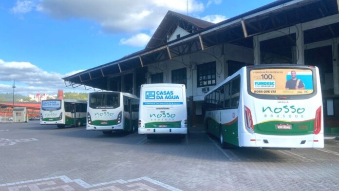 Brusque (SC) lança pesquisa pública para ouvir usuários do transporte coletivo antes de nova concessão