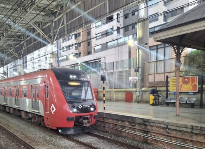 CPTM altera atendimento durante obras e manutenções neste final de semana; 10-Turquesa tem trecho interrompido no domingo (07)