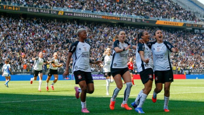 Corinthians é heptacampeão do Brasileirão feminino após vencer o Cruzeiro