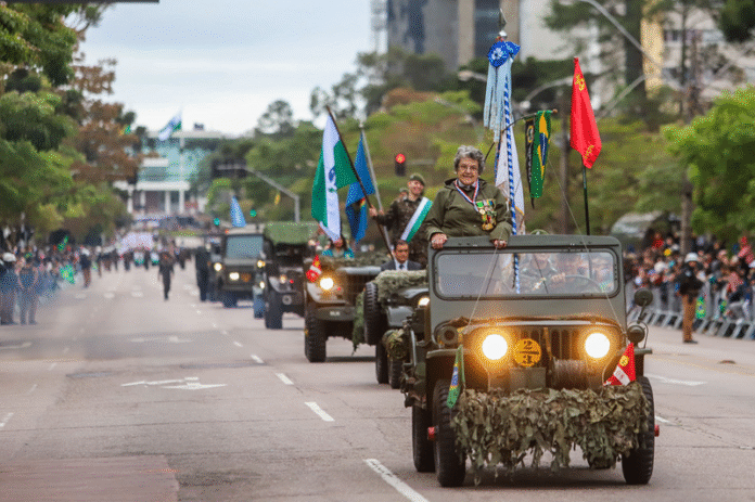 Curitiba (PR) tem desvios em linhas de ônibus para o Desfile de 7 de Setembro, neste domingo