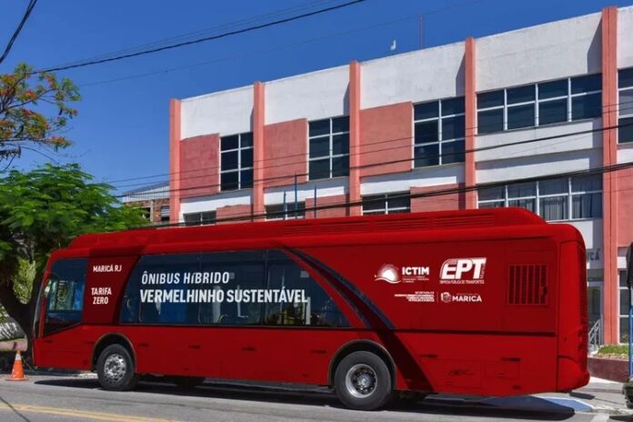 O que é melhor? Tarifa-zero aos domingos ou infraestrutura para a mobilidade e ônibus e trens novos?