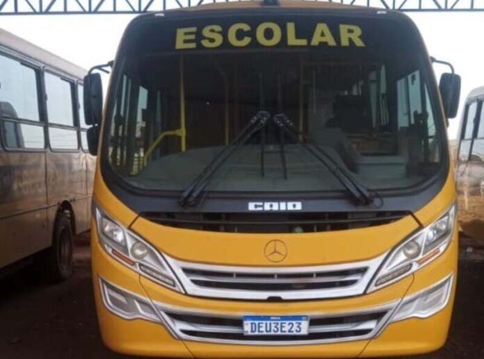 Oito ônibus escolares têm módulos eletrônicos furtados em Itajobi (SP) na madrugada desta segunda-feira (08)