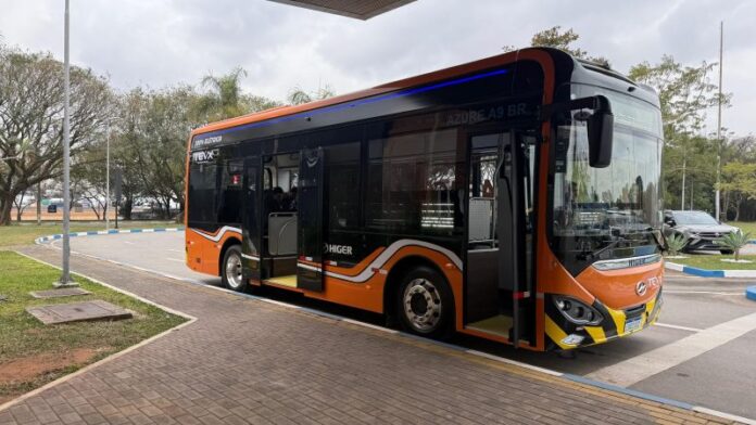 Pêssego Transportes inicia testes com ônibus elétrico TEVX Higer Azure 9 na capital paulista