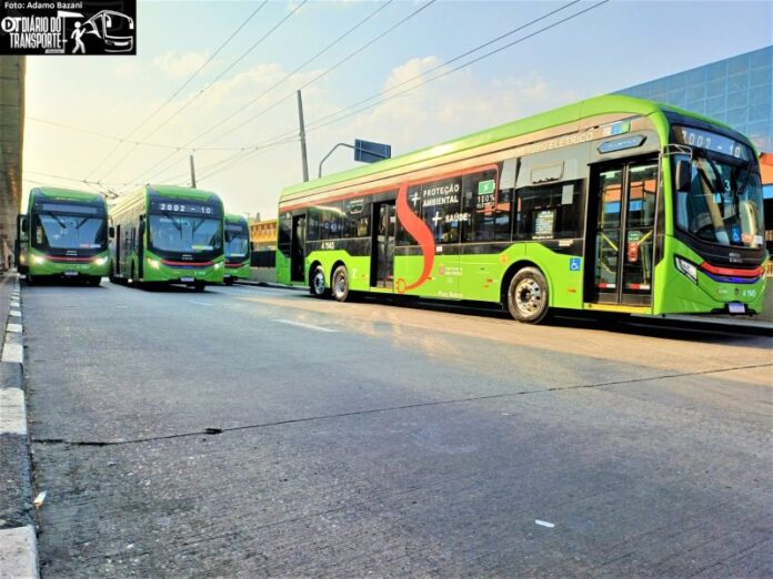 Prefeitura de São Paulo vai pagar valores maiores por ônibus elétricos às empresas com correção de preços (VEJA A TABELA POR TIPO)