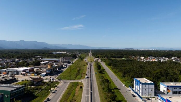Rodovias do litoral paulista terão 212 km modernizados entre o Alto Tietê e a Baixada Santista em concessão estadual