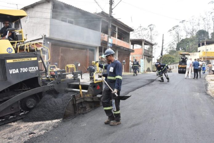 Santo André já recapeou 30 km de ruas desde janeiro de 2025