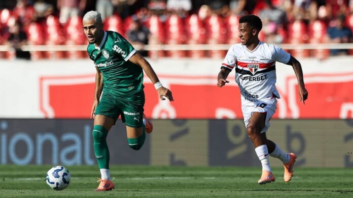 Andreas Pereira nega maldade em lance de São Paulo x Palmeiras: 'Se tivesse, ele poderia ter quebrado a perna'