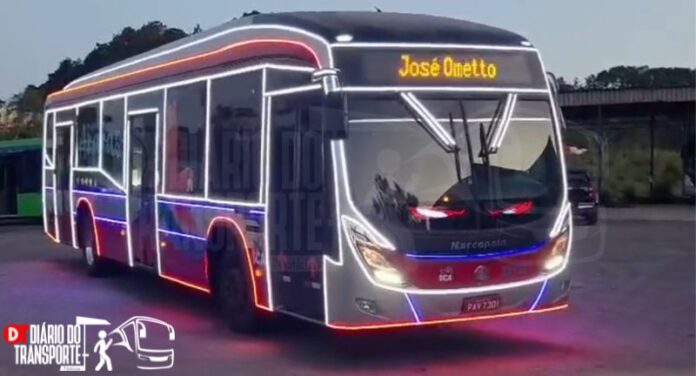 Araras (SP) terá ônibus natalino nos próximos dias. Rio Grande Araras (SP) terá ônibus natalino nos próximos dias. Rio Grande da Serra (SP) também deve receber