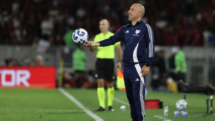 Cruzeiro de igual para igual? A resposta de Jardim e a preparação especial para jogo no Maracanã: 'O Flamengo não gosta de...'
