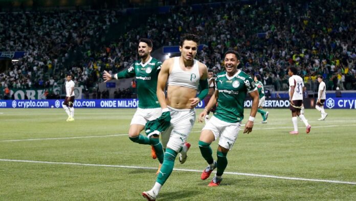 Épico, monumental, inesquecível: jornais vão à loucura com noite mágica Épico, monumental, inesquecível: jornais vão à loucura com noite mágica do Palmeiras na Libertadores