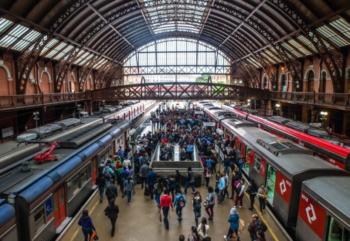 Estação da Luz da CPTM promove ação com vagas de estágio e aprendizagem nesta sexta-feira (24)