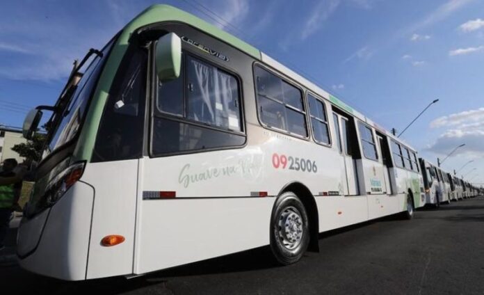 Manaus (AM) lança programa para capacitar motoristas e cobradores do transporte coletivo