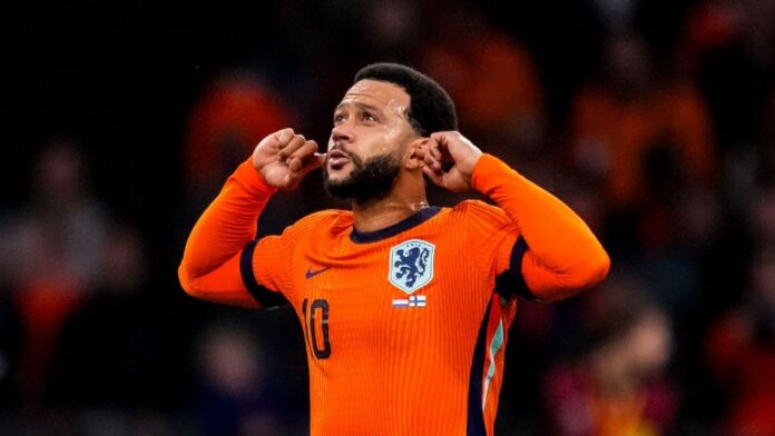 Memphis 'destrói' com gol e assistências, Holanda goleia a Finlândia e fica com um pé na Copa do Mundo