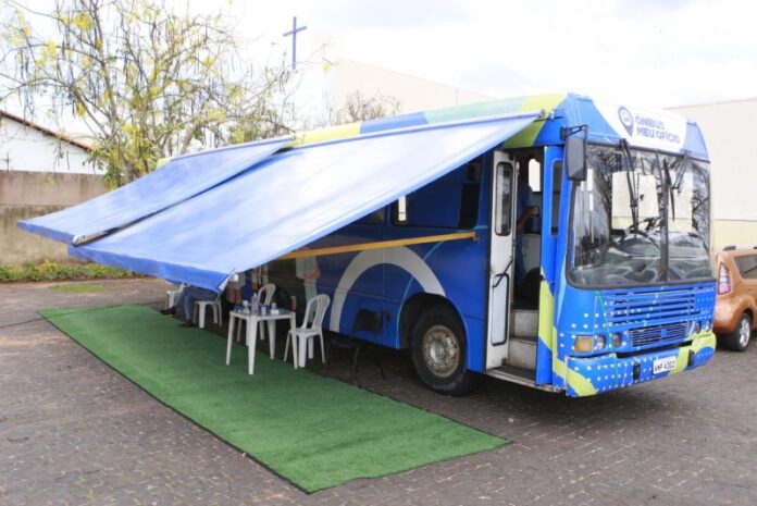 Projeto “Ônibus Meu Ofício” leva cursos gratuitos ao bairro Pequis em Uberlândia (MG)