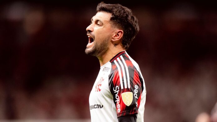 Provável Flamengo que encara o Racing terá mudanças importantes e Provável Flamengo que encara o Racing terá mudanças importantes e até 'dupla função' para Arrascaeta