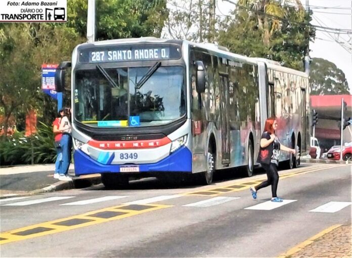 Santo André a São Paulo é o maior deslocamento metropolitano; maioria usa carro no País e ônibus é o meio de transporte coletivo mais importante, diz Censo