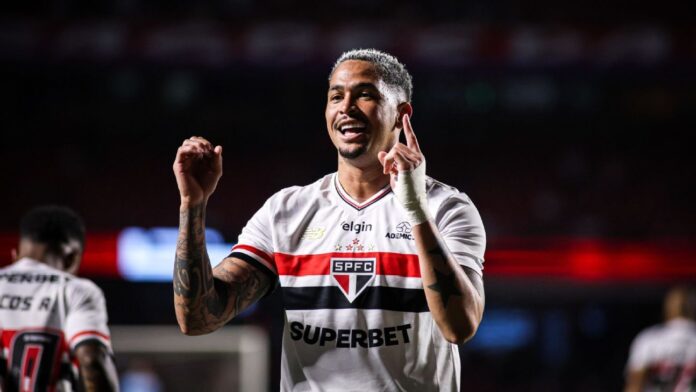 São Paulo derrota o Bahia em noite de gala de São Paulo derrota o Bahia em noite de gala de Luciano e volta a vencer no Brasileirão