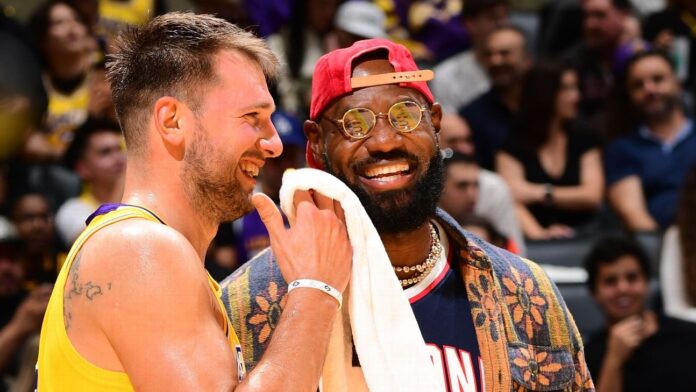 Sem LeBron, Lakers perdem Doncic por lesão no dedo e Sem LeBron, Lakers perdem Doncic por lesão no dedo e contusão na perna esquerda