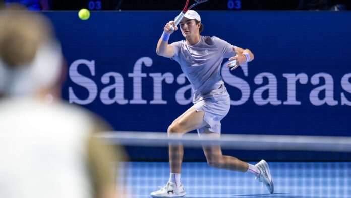 Shapovalov, que 'abandonou' partida contra João Fonseca, é sorteado para Shapovalov, que 'abandonou' partida contra João Fonseca, é sorteado para encarar brasileiro no Masters de Paris