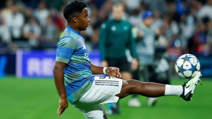 Técnico de clube francês tenta despistar, mas abre portas para Técnico de clube francês tenta despistar, mas abre portas para Endrick: 'Bons jogadores são bem-vindos'