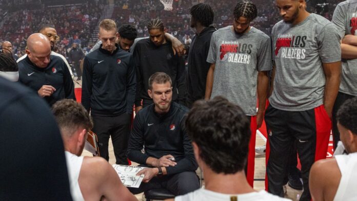 Tiago Splitter estreia no comando dos Trail Blazers e faz Tiago Splitter estreia no comando dos Trail Blazers e faz história contra os Warriors na NBA
