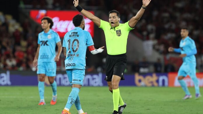 Bastidor: Santos evita 'terra arrasada' e tenta aliviar 'ambiente de tensão' no elenco com Neymar