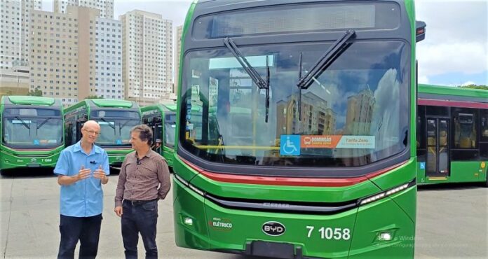 Conheça cada detalhe do ônibus dos “Corredores Verdes” de São Paulo para o coração do passageiro