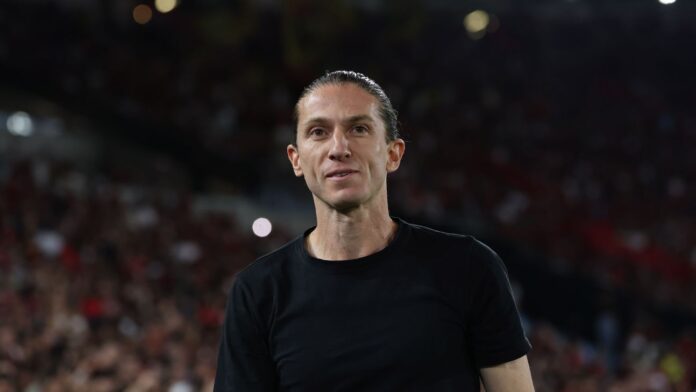 Filipe Luís desabafa após 'apagão' do Flamengo na vitória sobre o Santos: 'Que sirva de lição'