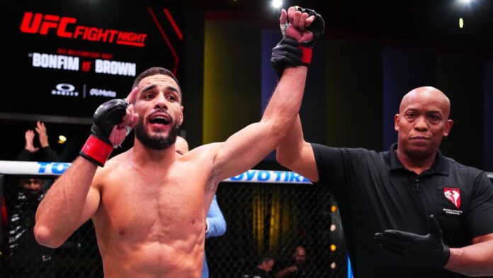 Gabriel Bonfim brilha e nocauteia Randy Brown na luta principal do UFC Vegas 111