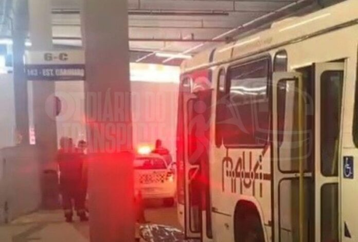 Homem morre atropelado por ônibus no Terminal Rodoviário de Mauá, no ABC Paulista, na manhã desta sexta-feira (07)