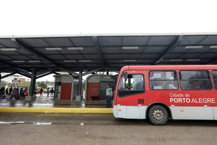 Linha A09 da Restinga tem itinerário ampliado em Porto Alegre (RS)