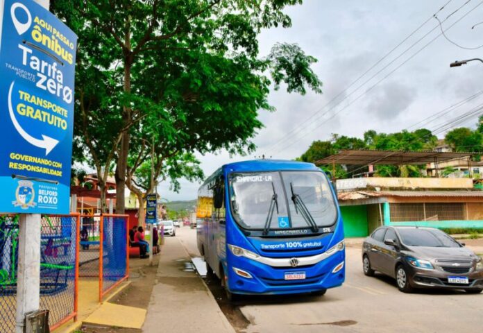 Ônibus Tarifa Zero de Belford Roxo (RJ) transporta cerca de meio milhão de passageiros em quatro meses de operação