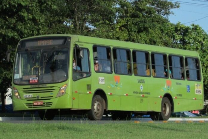 Ônibus da empresa 1001 retomam circulação após quase duas semanas de greve em São Luís (MA) nesta quarta-feira (26)
