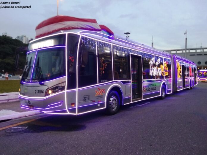 São Paulo passa a ter linha noturna diária de ônibus para o Natal da Ambiental a partir desta quinta-feira (27) e passeios gratuitos com iluminados começam no sábado (29)