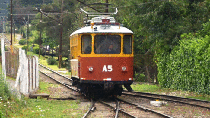 Tarcísio de Freitas envia projeto à Alesp transferindo Estrada de Ferro Campos do Jordão para a CPTM; medida precede leilão da ferrovia histórica