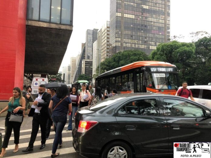 A cidade desorganizada derruba o transporte coletivo… mas quem fiscaliza a prefeitura?