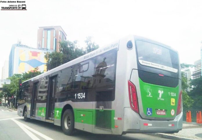 CET monitora o trânsito em diversas regiões da cidade para a realização de festas e eventos no fim de ano em São Paulo